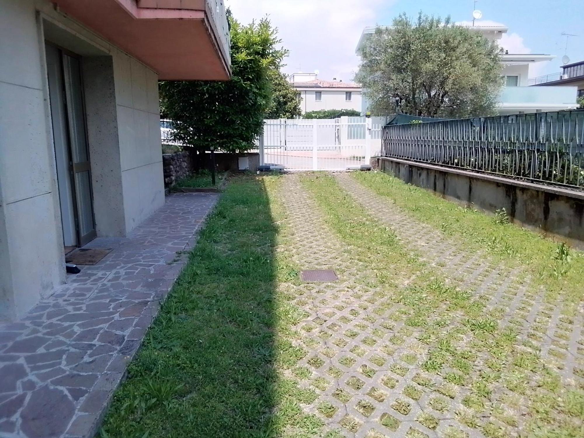 דסנזאנו דל גארדה Holiday Apartaments מראה חיצוני תמונה